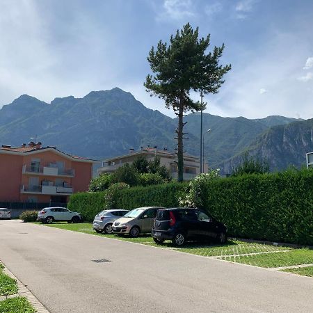 Appartamento Ivonn Con Giardino Riva del Garda Exterior photo